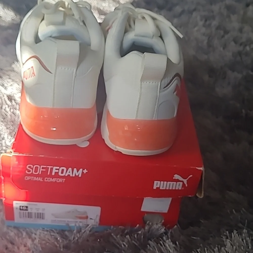 Puma Sneakers - Picture 3 of 5